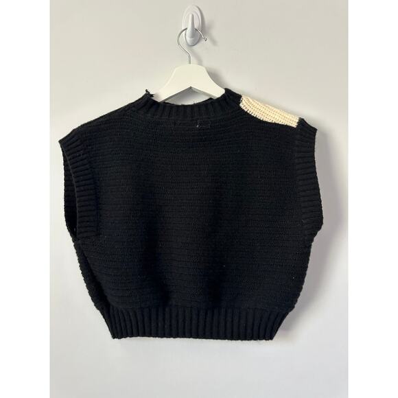 Ying & Yang Black and White Crop Sleeveless Sweater size Small - Picture 5 of 8